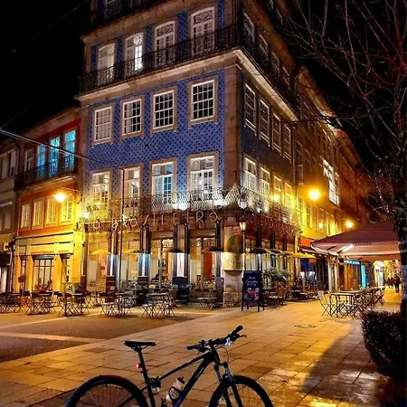 Tuxas House * Μπράγκα